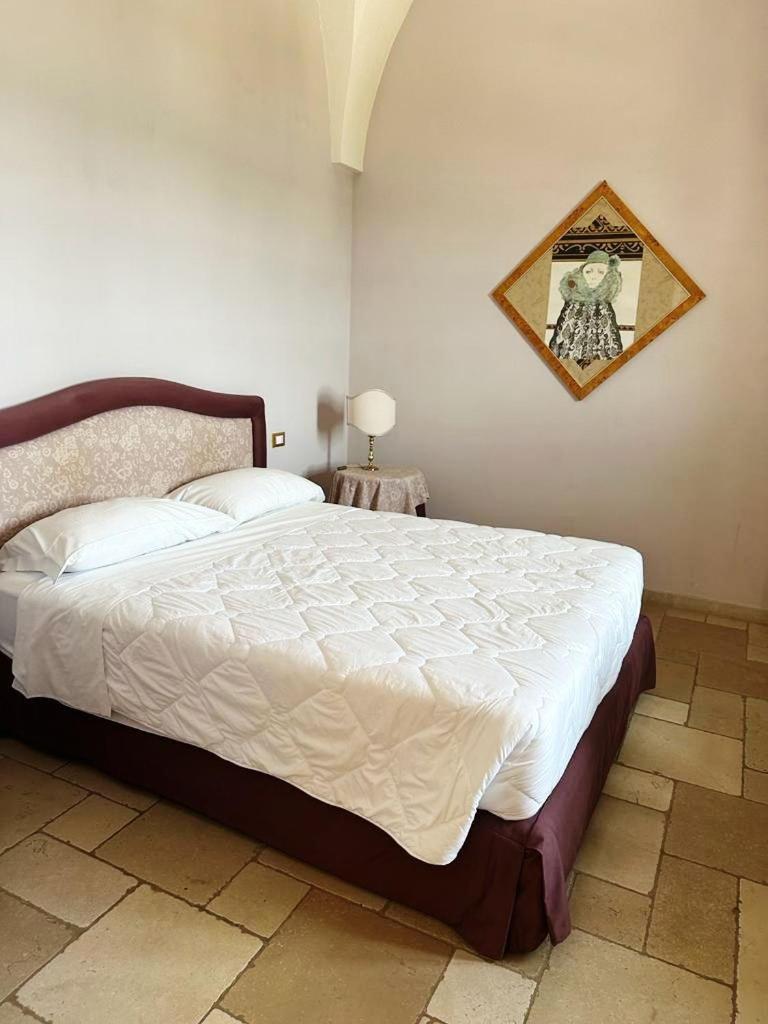 Hotel Saraceno Al Faro Таранто Екстер'єр фото