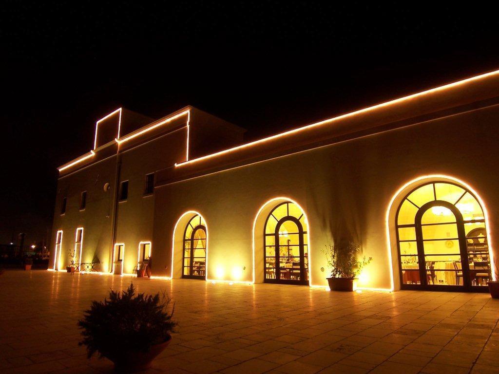 Hotel Saraceno Al Faro Таранто Екстер'єр фото
