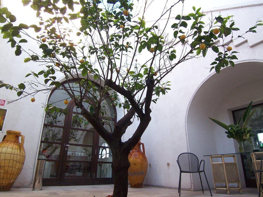 Hotel Saraceno Al Faro Таранто Екстер'єр фото