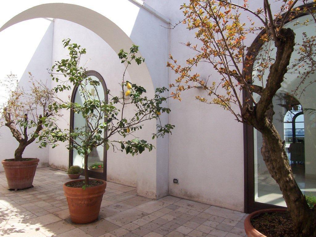 Hotel Saraceno Al Faro Таранто Екстер'єр фото