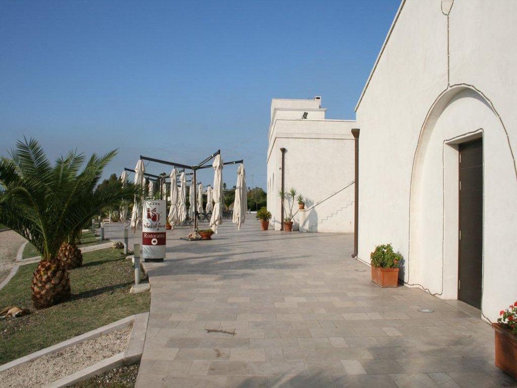 Hotel Saraceno Al Faro Таранто Екстер'єр фото