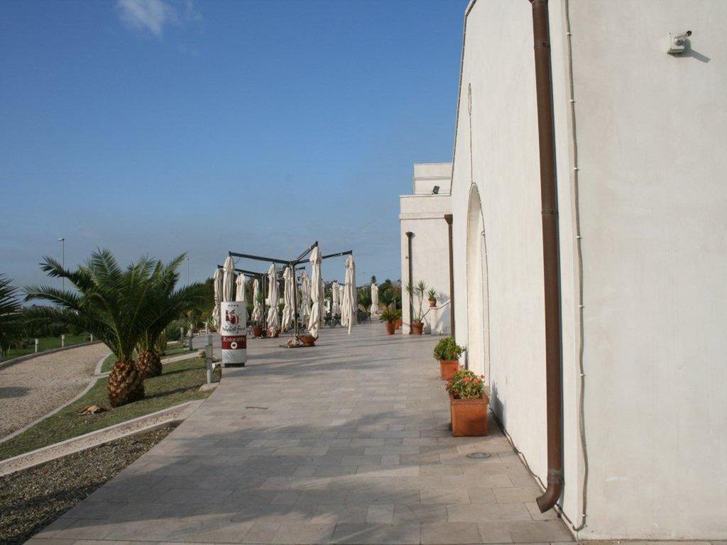 Hotel Saraceno Al Faro Таранто Екстер'єр фото